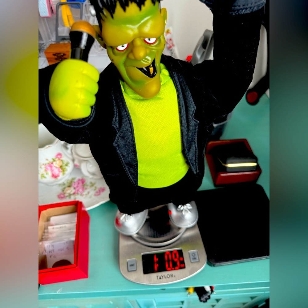 Singing “Footloose Franky” Frankenstein Vintage 2002 Rare.